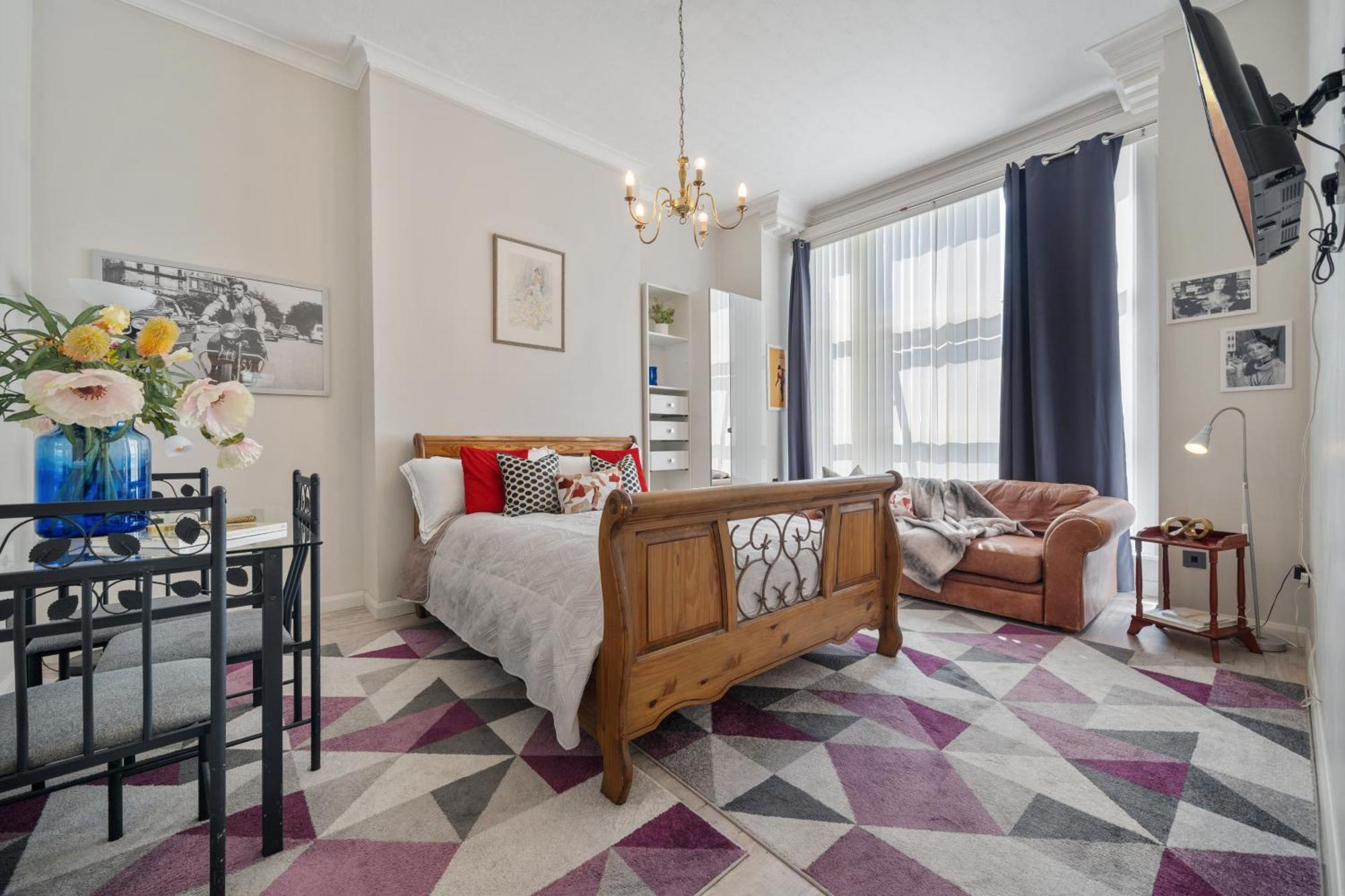 Modern Studio Apartment London Exterior photo